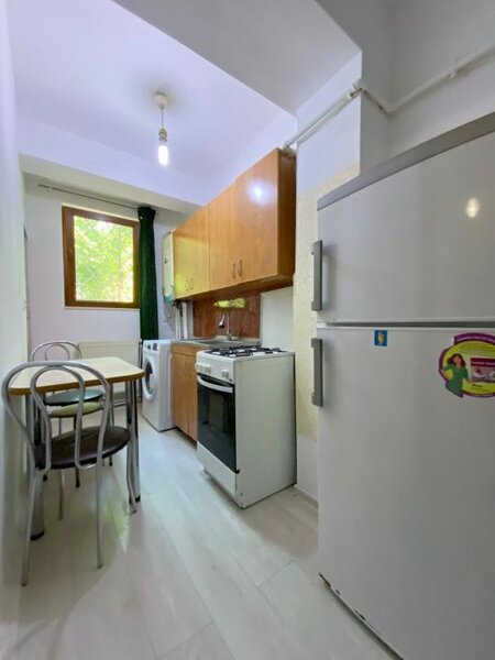 Floreasca, Giuseppe Garibaldi, apartament 2 camere, 36 mp, demisol
